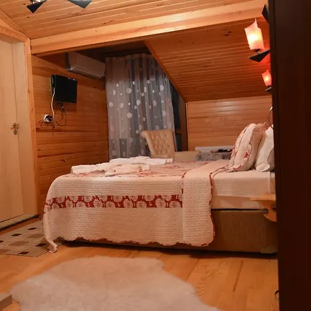 Assortie La Szálloda Ağva