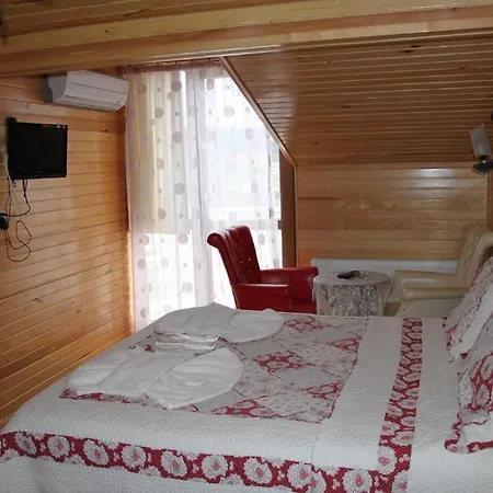 Assortie La Отель 3*