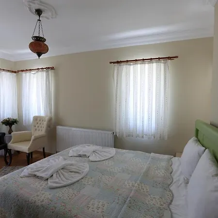 Assortie La Hotel 3*