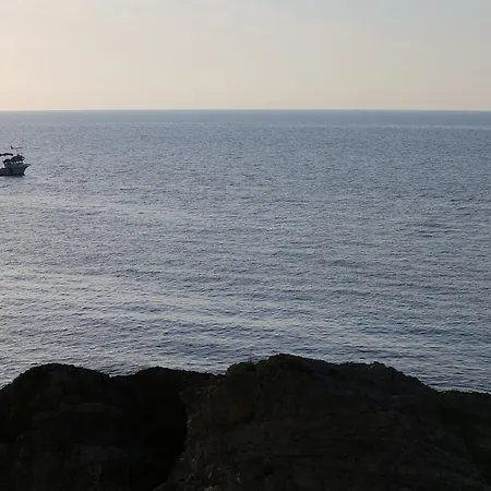 Assortie La 호텔 3*