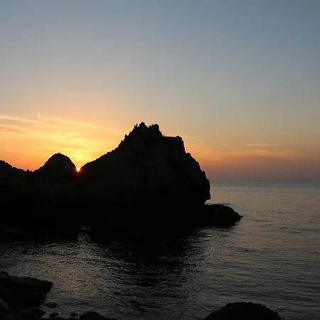 Assortie La 호텔 3*