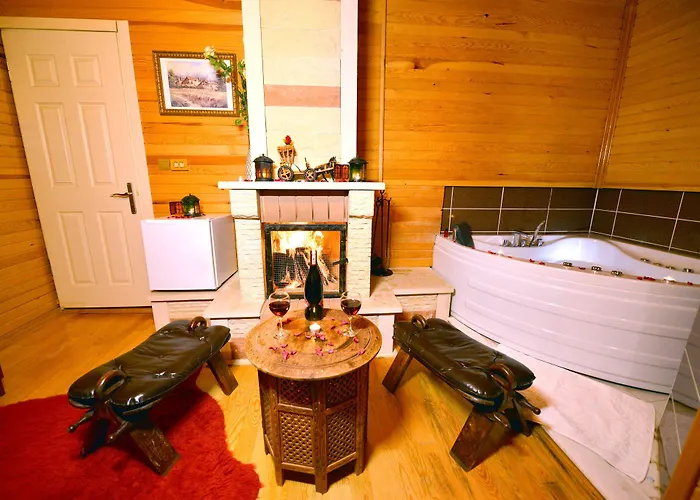 Assortie La Hotel 3*